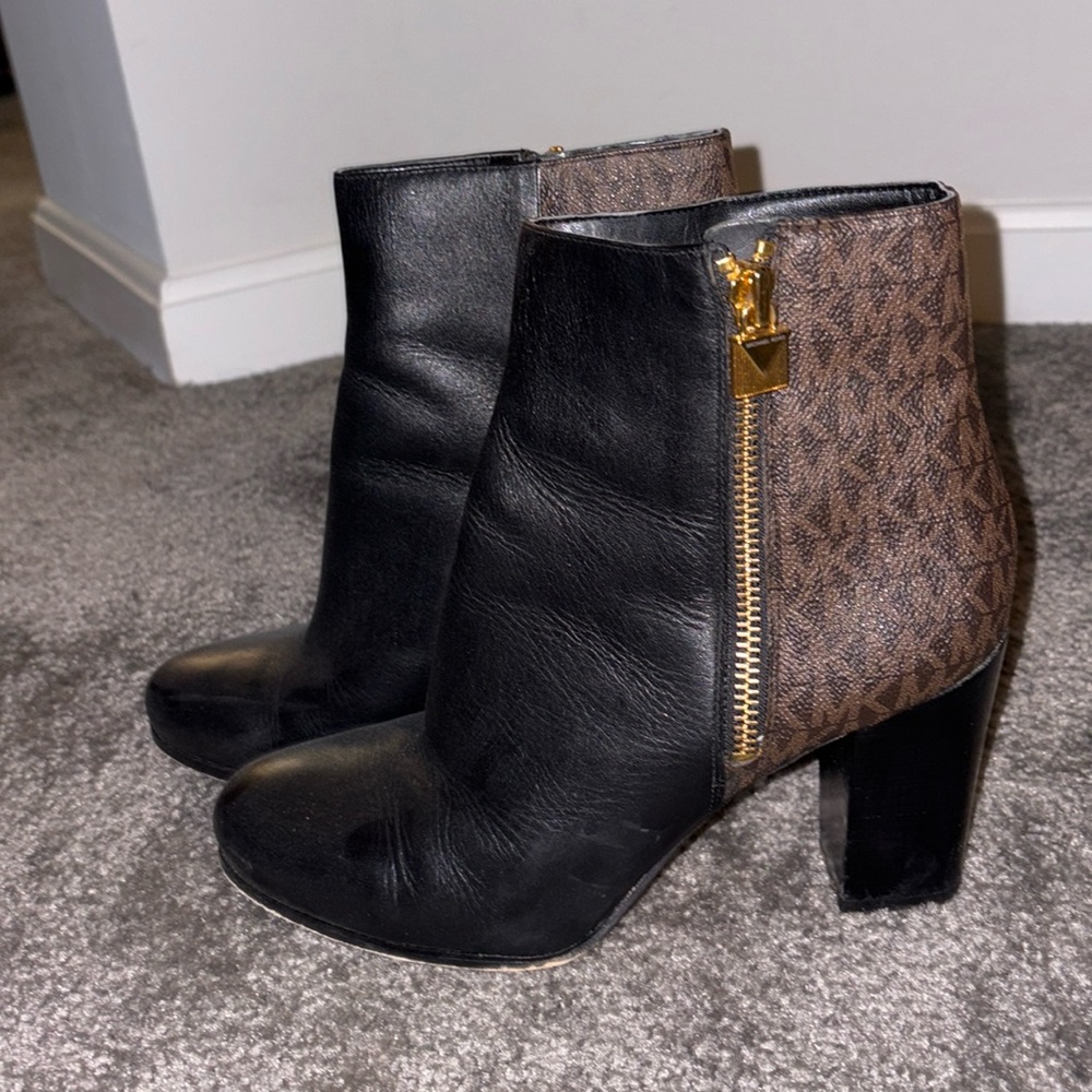 Michael Kors Bootie Black Boots